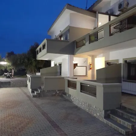 Giola Aparments And Studios 2 Astris Exterior photo