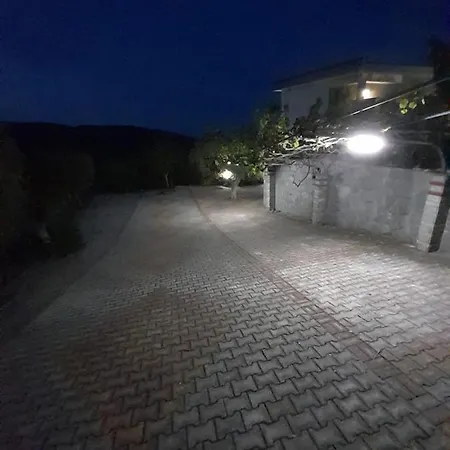 Giola Aparments And Studios 2 Astris Exterior photo
