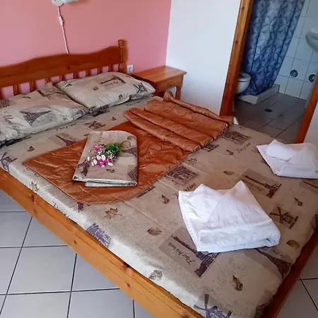 Giola Aparments And Studios 2 Astris Room photo