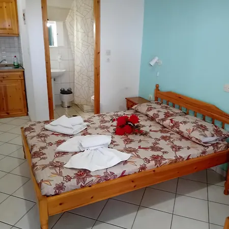 Giola Aparments And Studios 2 Astris Room photo