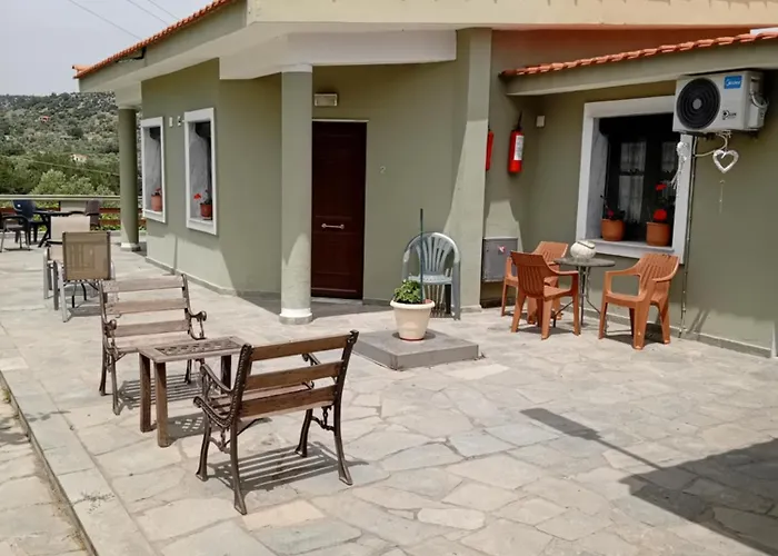 Giola Aparments And Studios 2