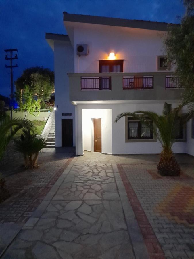 Giola Aparments And 2 * Astris