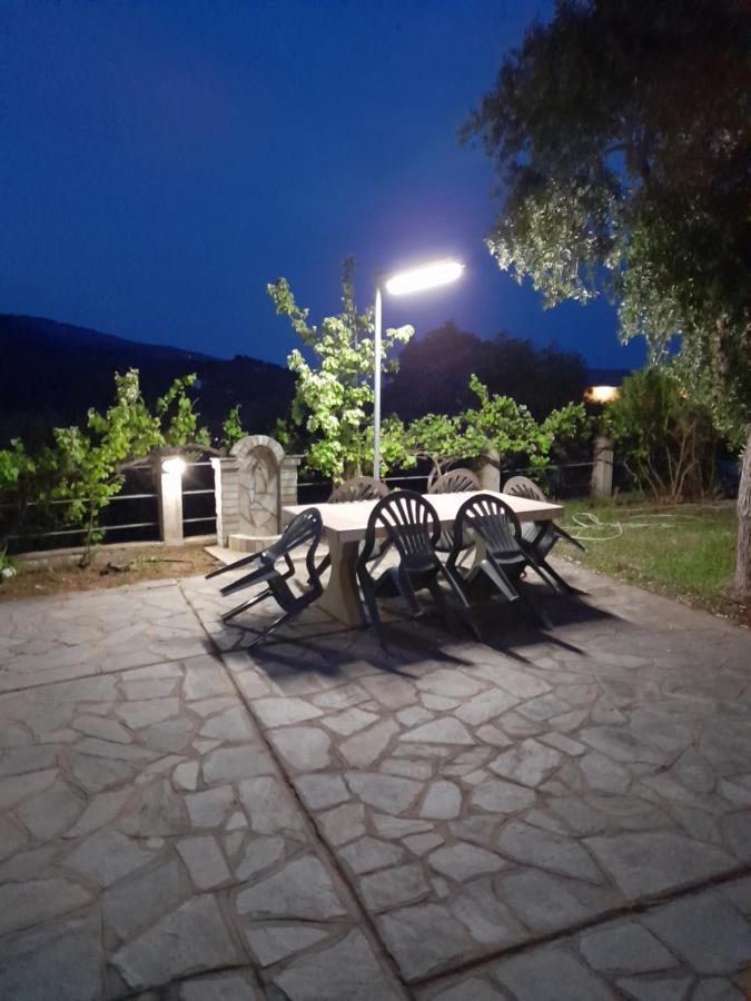 Giola Aparments And 2 *