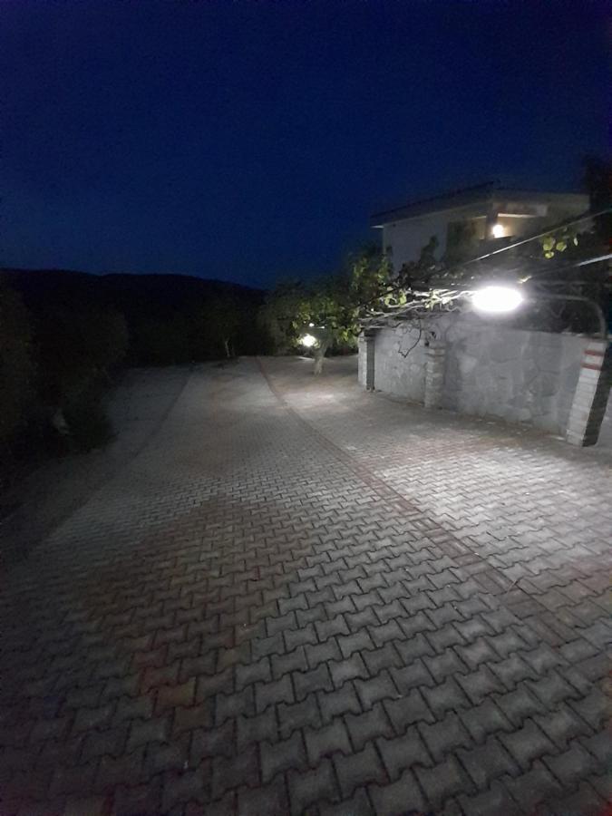 Appartement Giola Aparments And 2 *