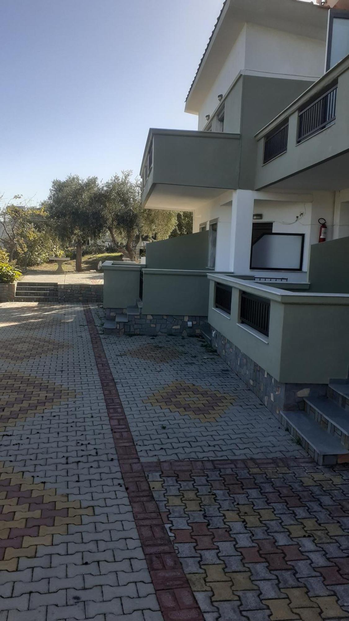 Apartment Giola Aparments And 2 Astris
